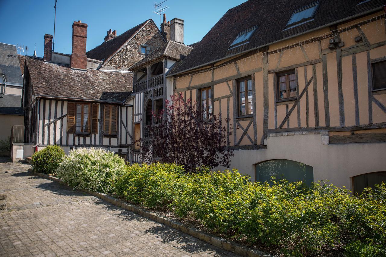 Отель Le Sauvage Chateau-Renard Экстерьер фото